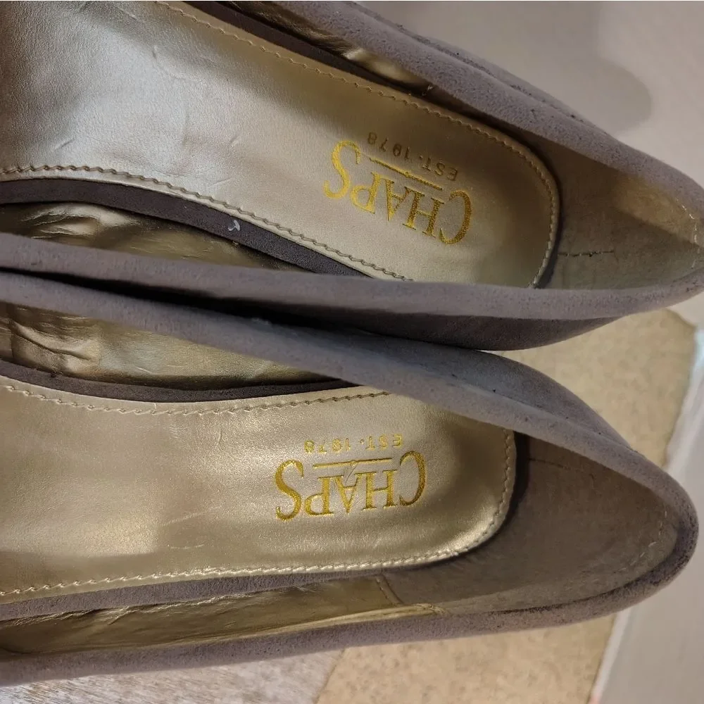 👍 Chaps RL Grey Suede Loafers Size 9.  A11